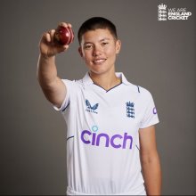 Issy Wong makes England Test Cricket Debut Issy Wong makes England Test Cricket Debut